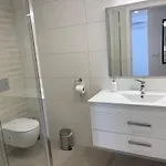 公寓 Ocean View - Amazing Sunset - Modern Style - Pool & 200m To 波尔蒂芒