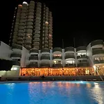 Daire Ocean View - Amazing Sunset - Modern Style - Pool & 200m To