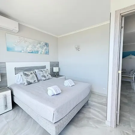Apartament Ocean View - Amazing Sunset - Modern Style - Pool & 200m To